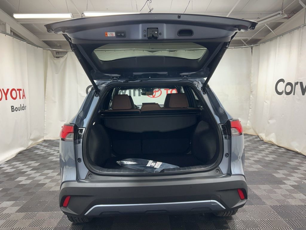 Used 2026 Toyota Corolla Cross XLE w/ Convenience Package image 17