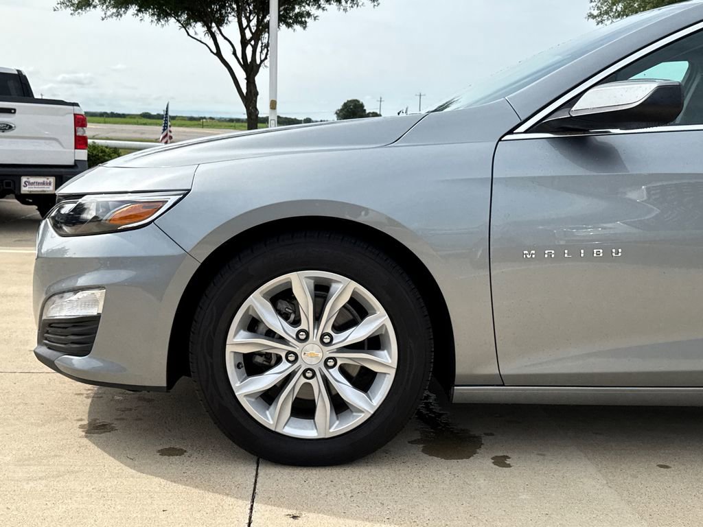 Used 2024 Chevrolet Malibu LT FWD image 5