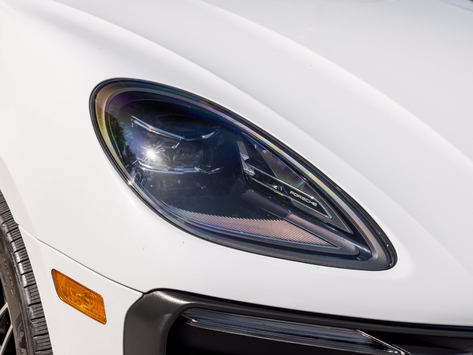 Certified 2026 Porsche Macan AWD/4WD image 15