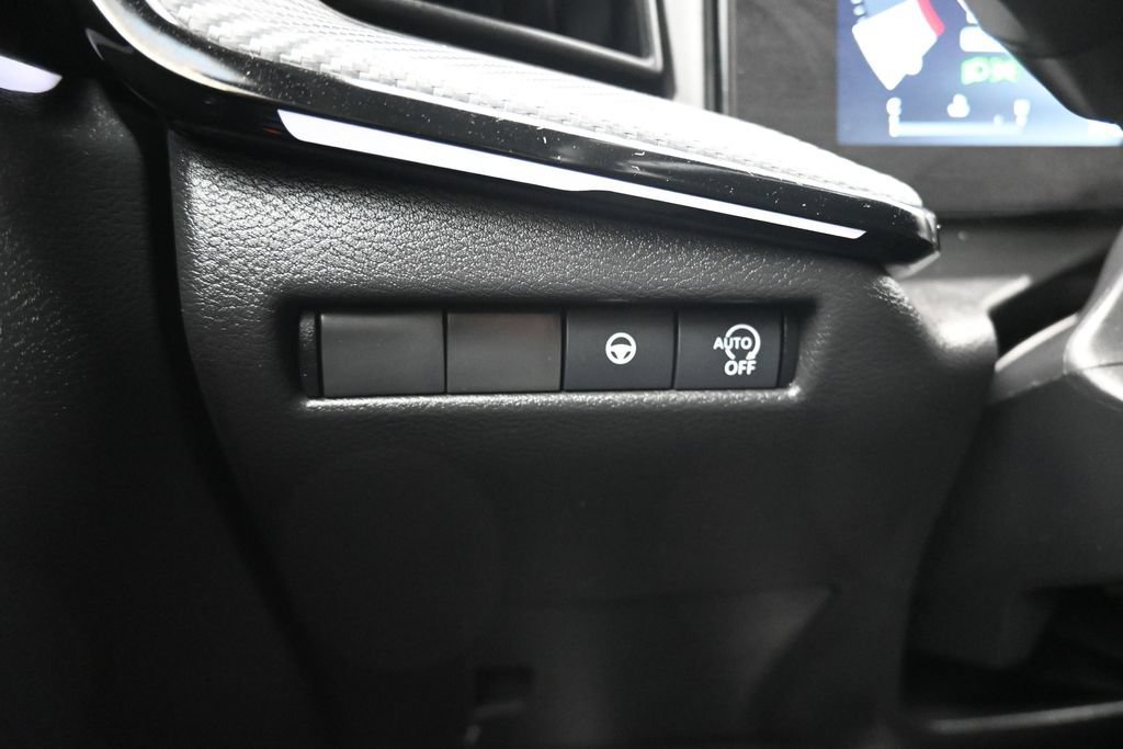 Used 2025 Nissan Kicks SR FWD image 25