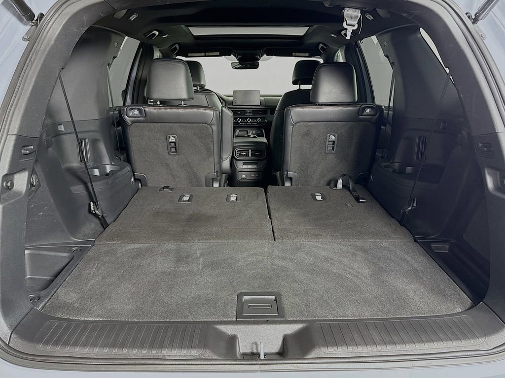 Used 2023 Honda Pilot TrailSport image 42