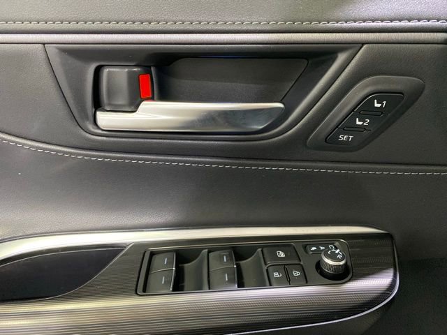 Certified 2024 Toyota Venza Nightshade image 14