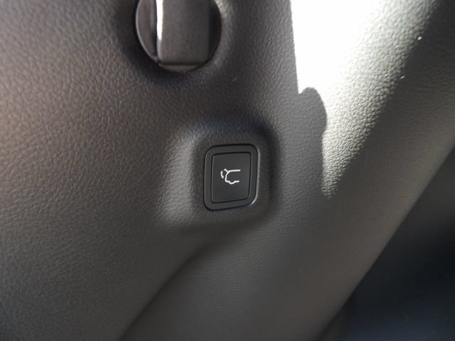 New 2026 Jeep Compass Latitude AWD/4WD image 8