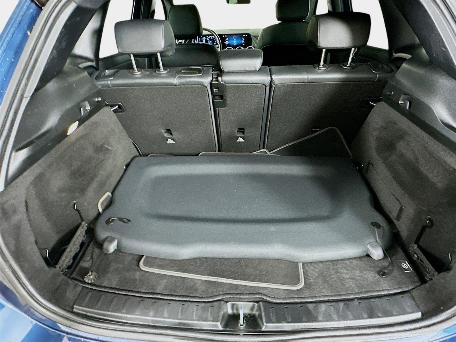 Certified 2023 Mercedes-Benz GLA 250 4MATIC w/ Premium Package image 35