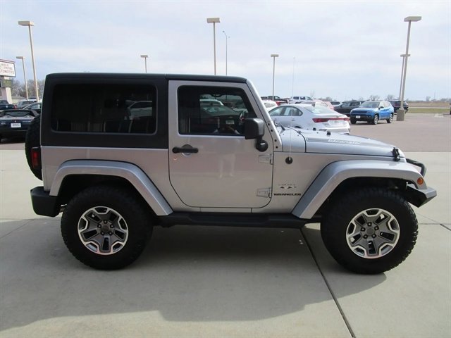 Used 2016 Jeep Wrangler Sahara w/ Dual Top Group image 6