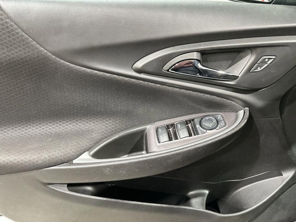 Used 2024 Chevrolet Malibu LT image 14
