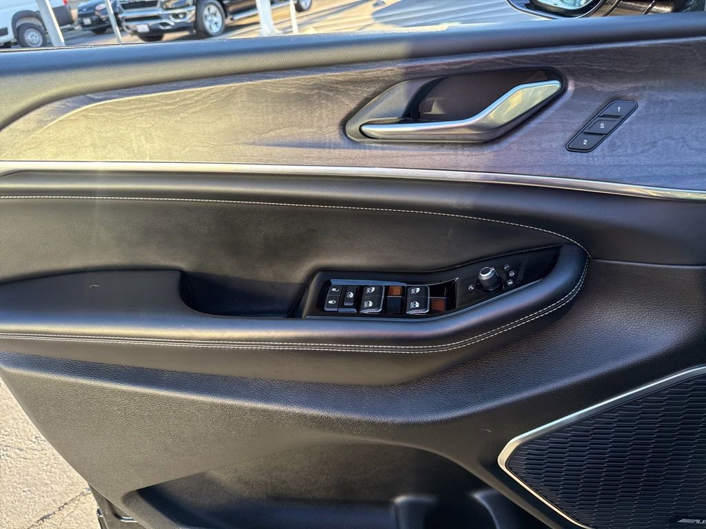 Used 2022 Jeep Grand Cherokee Overland image 14