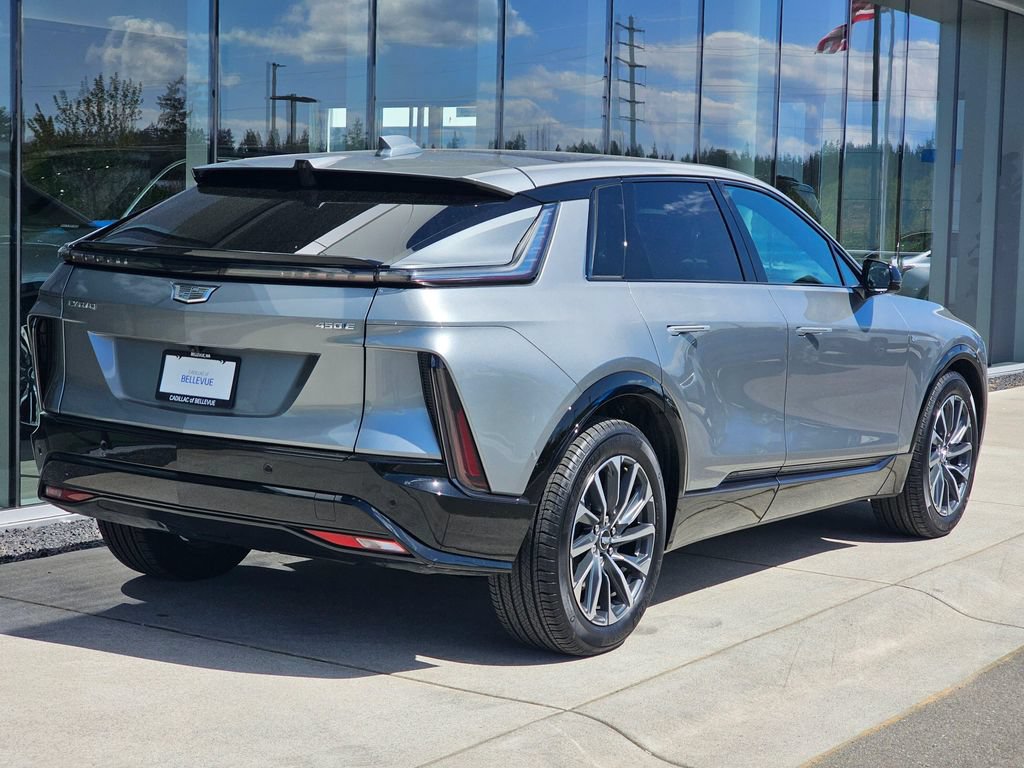 Used 2025 Cadillac Lyriq Sport RWD image 5