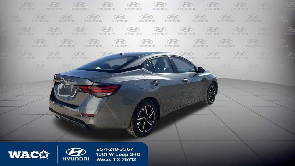 Used 2024 Nissan Sentra SV image 9