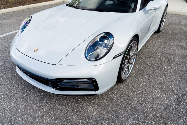 Used 2024 Porsche 911 Carrera RWD image 10