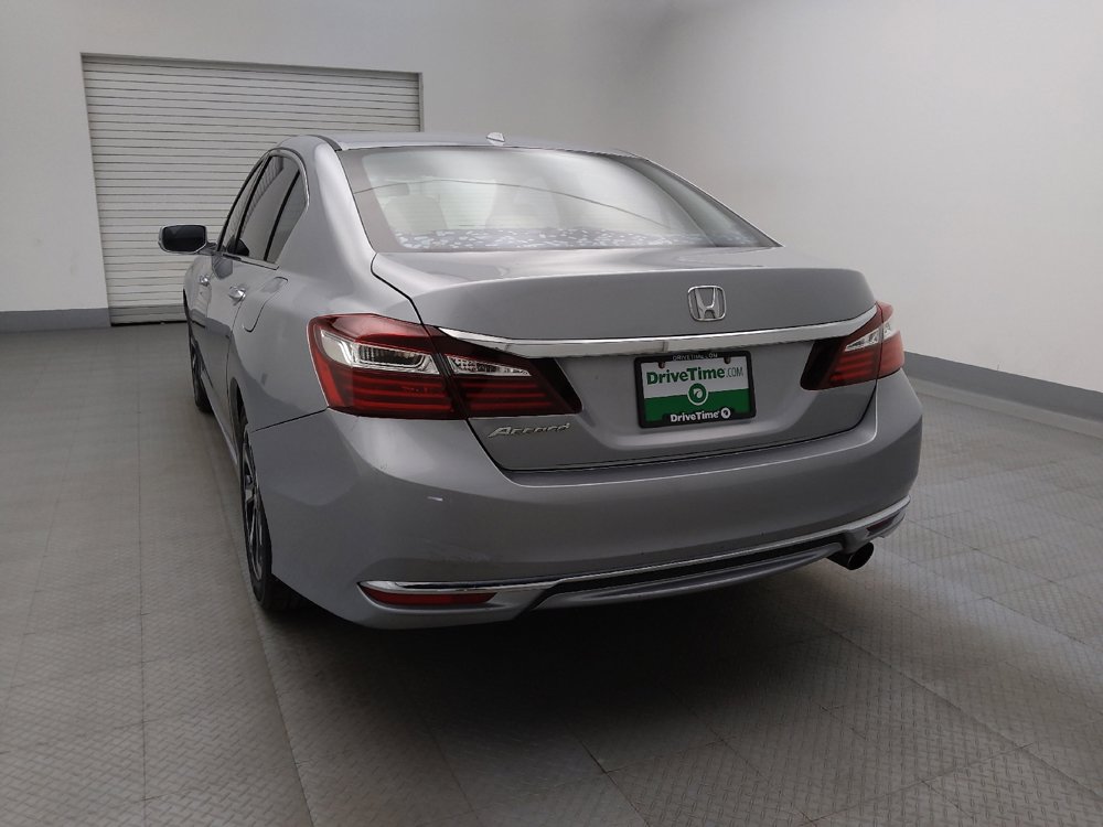 Used 2017 Honda Accord EX-L image 6