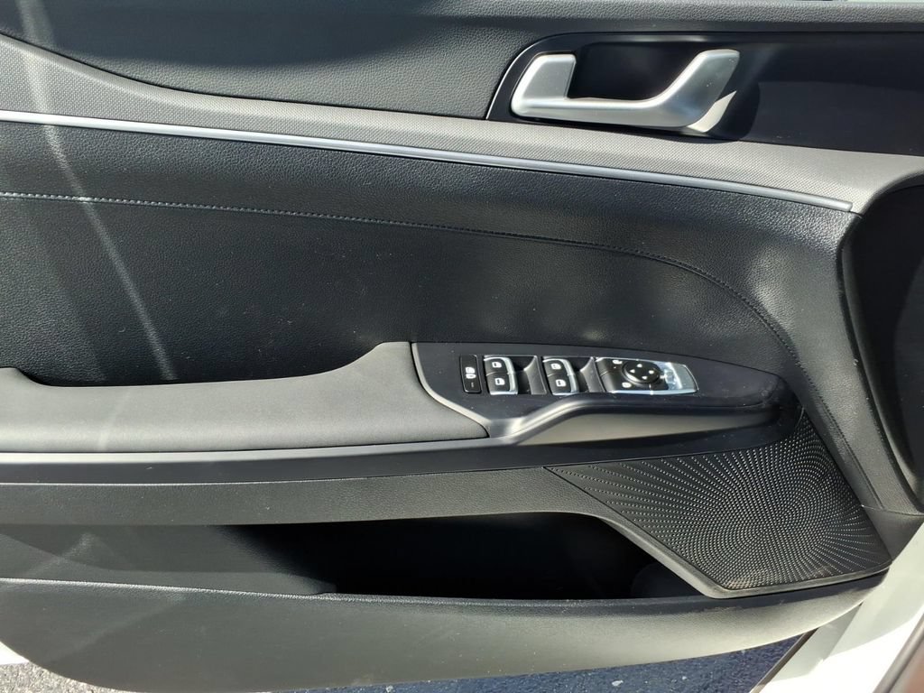 New 2026 Kia K5 LXS FWD image 10