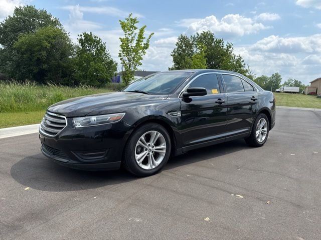 Used 2018 Ford Taurus SEL w/ Equipment Group 201A FWD image 1