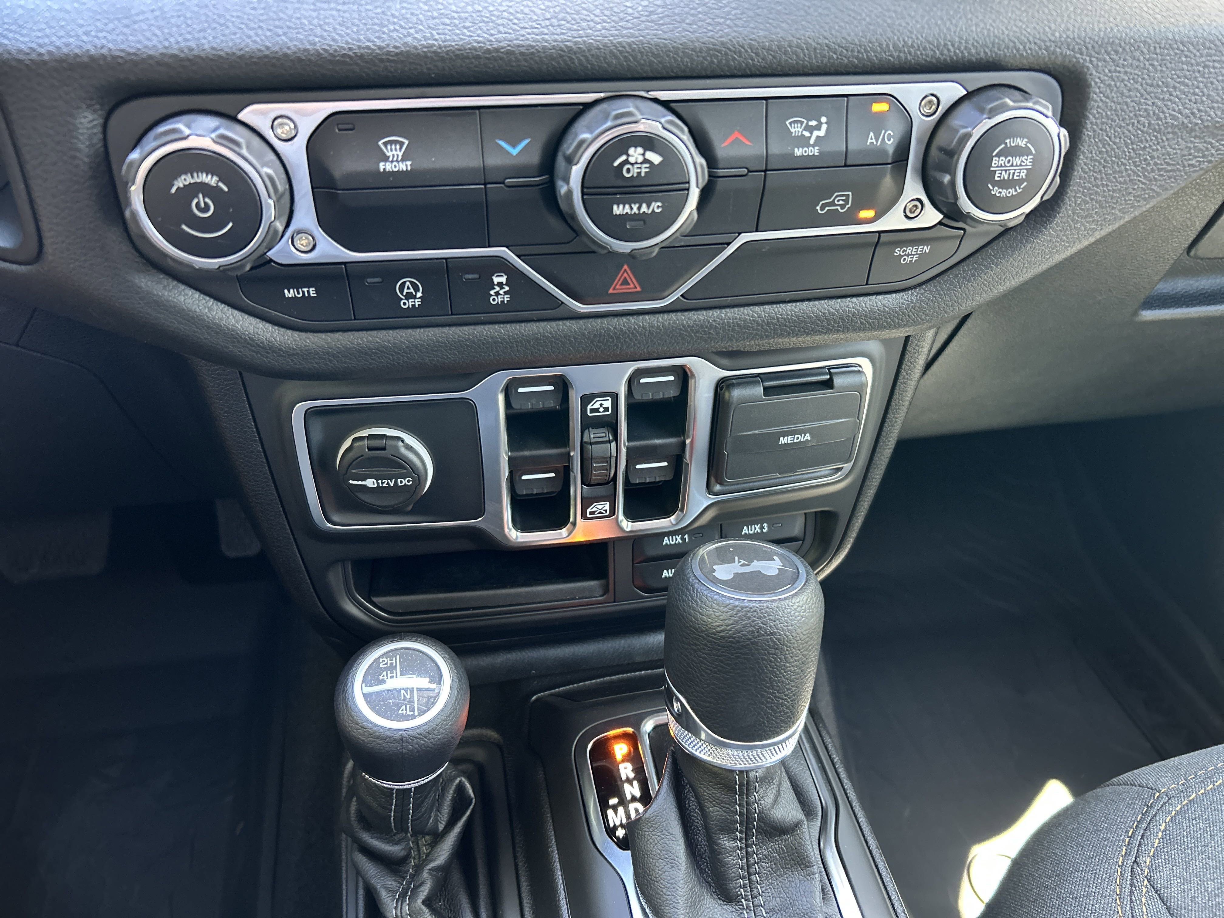 New 2025 Jeep Wrangler Sport image 31