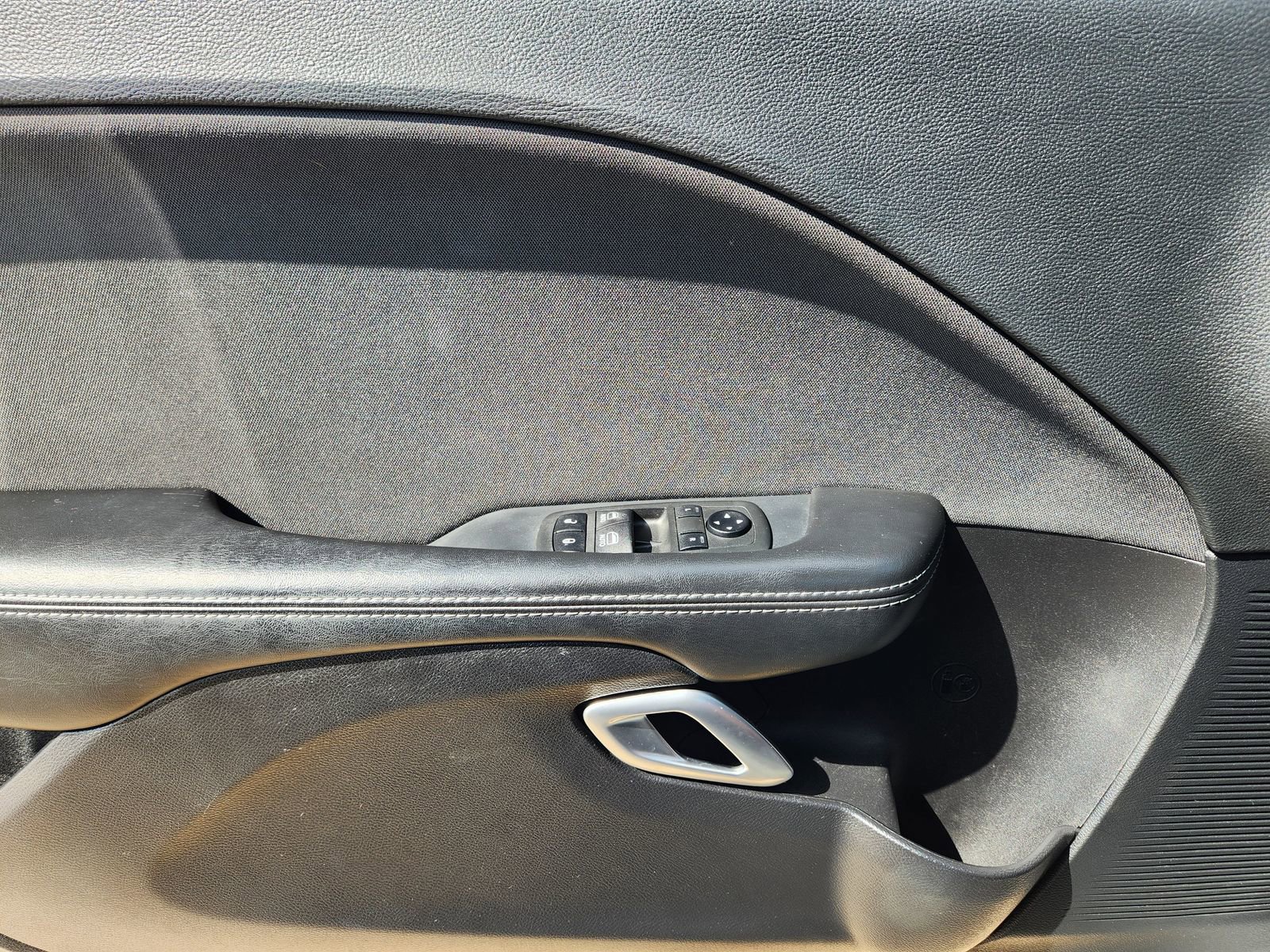 Used 2019 Dodge Challenger SXT image 27