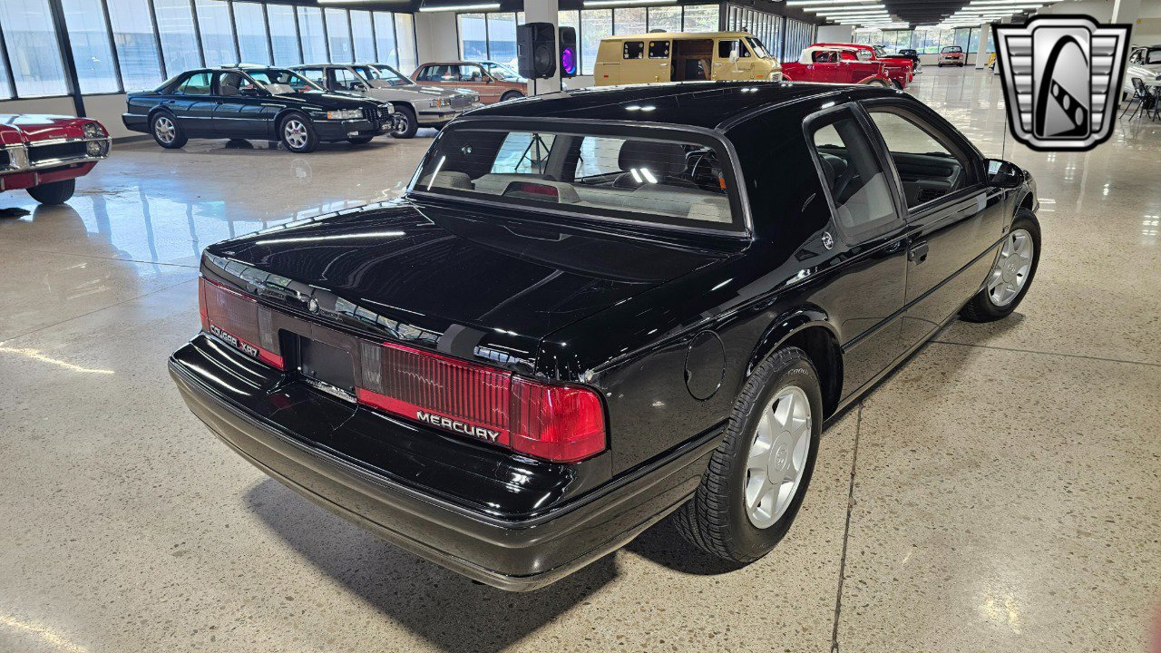 Used 1989 Mercury Cougar XR7 image 4