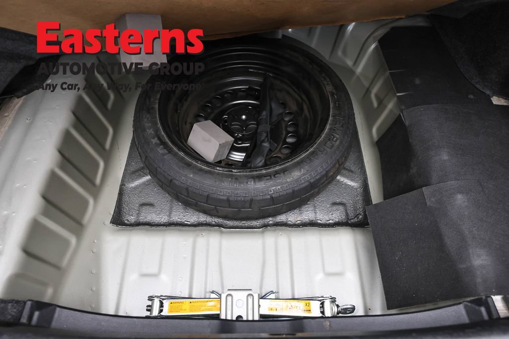 Used 2023 Nissan Versa SV FWD image 22