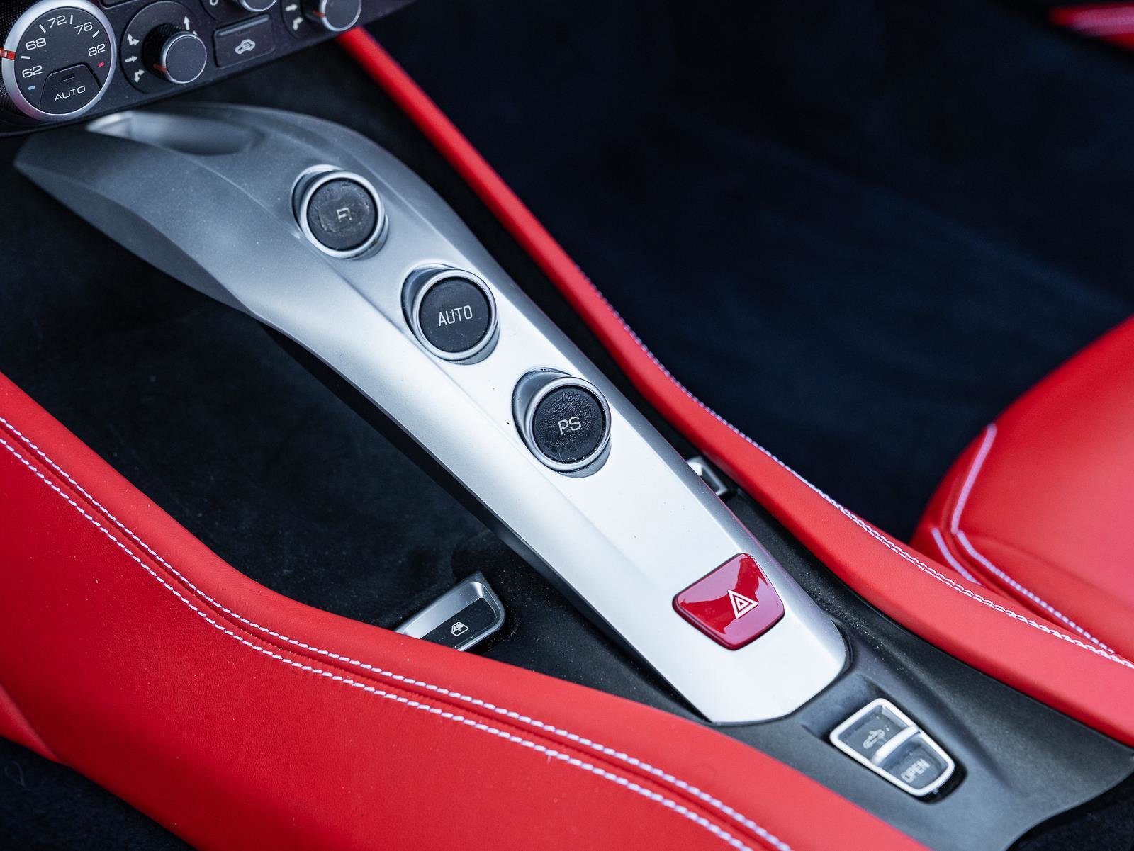 Used 2016 Ferrari California T image 38