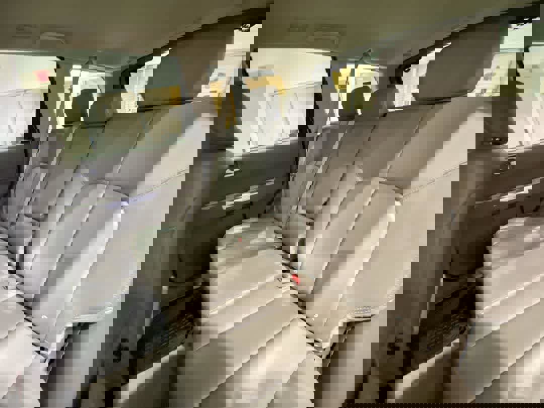 Used 2007 Mitsubishi Endeavor SE image 23