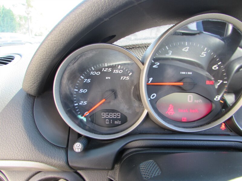 Used 2005 Porsche Boxster RWD image 16