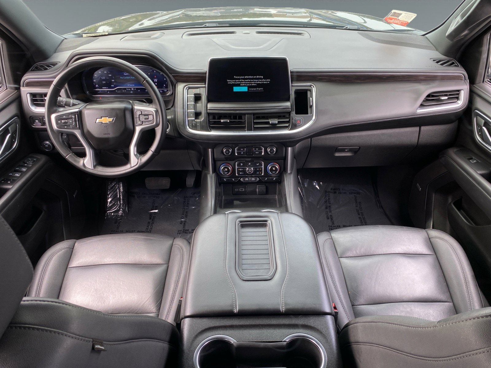 Used 2024 Chevrolet Suburban LT RWD image 10