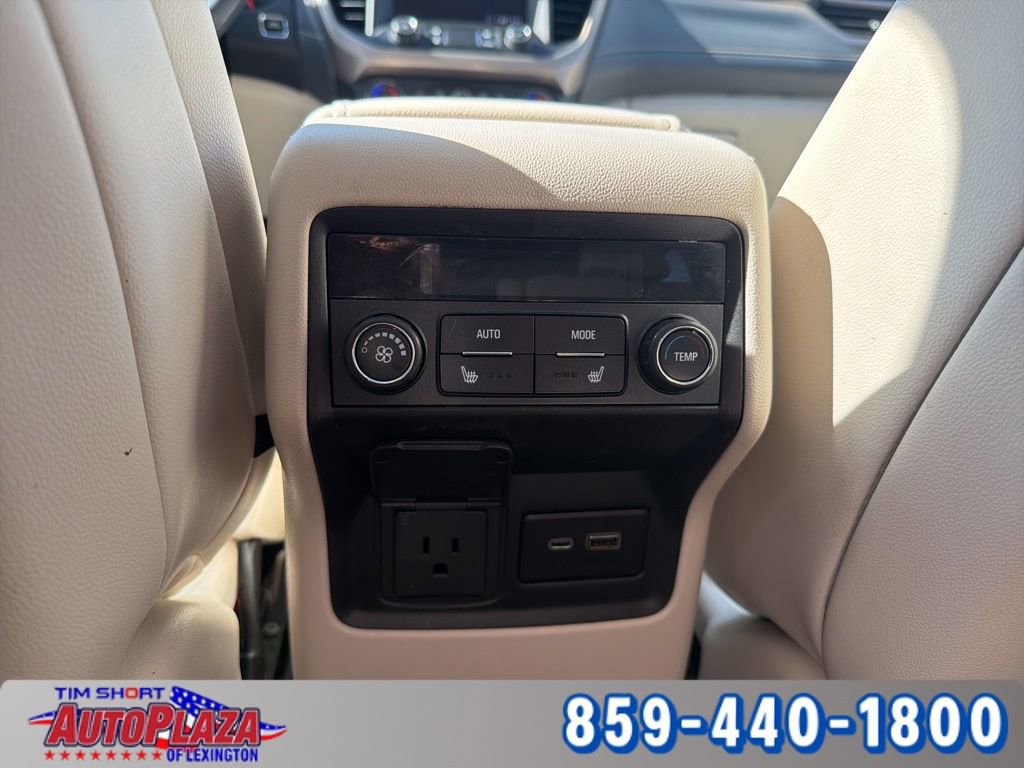 Used 2020 GMC Acadia Denali w/ Trailering Package image 26
