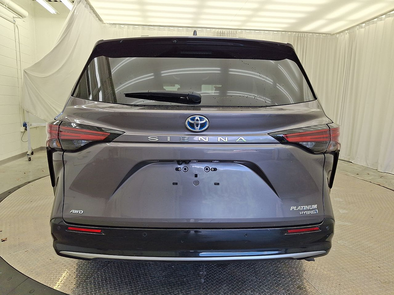 Certified 2023 Toyota Sienna Platinum AWD/4WD image 23