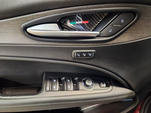 Used 2021 Alfa Romeo Stelvio Ti w/ Nero Edizione image 21