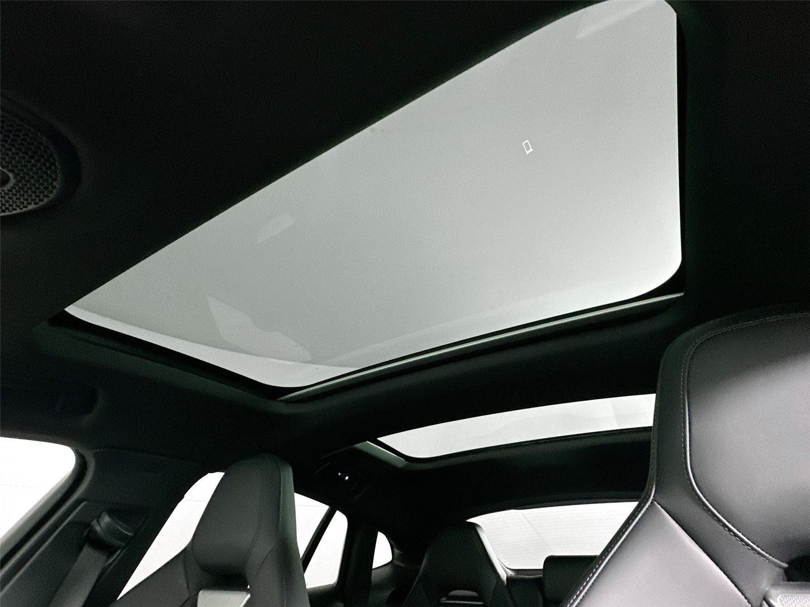 Certified 2024 Porsche Panamera image 35