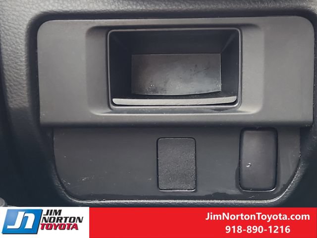 Used 2017 Toyota Tacoma SR RWD image 23