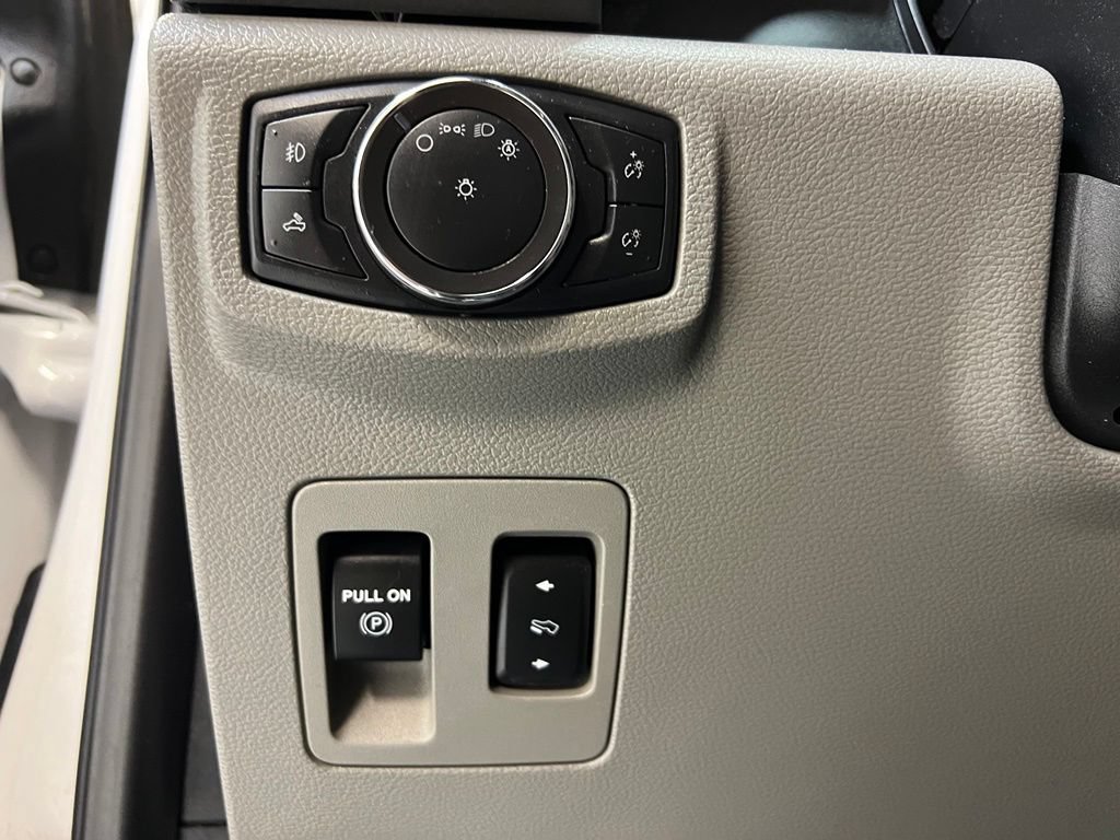 Used 2020 Ford F150 XLT w/ Equipment Group 302A Luxury AWD/4WD image 18