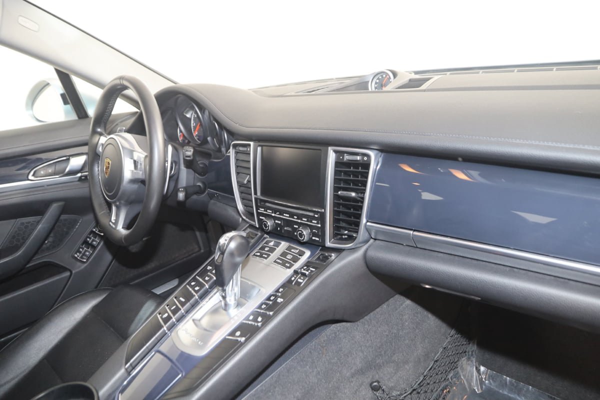 Used 2016 Porsche Panamera 4 Edition AWD/4WD image 36