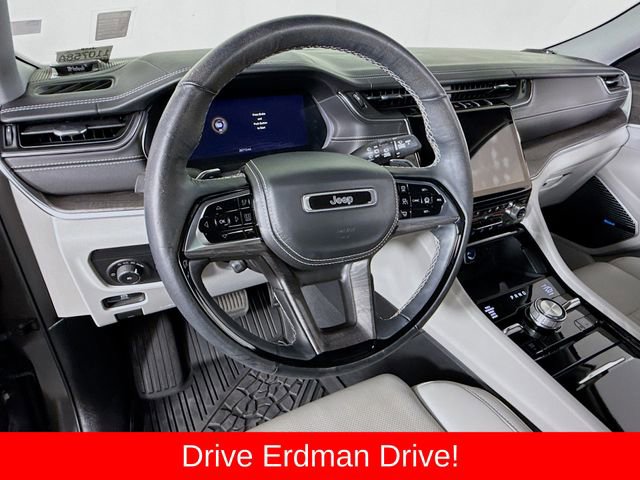 Used 2023 Jeep Grand Cherokee Overland w/ Adv Protech Group III AWD/4WD image 7