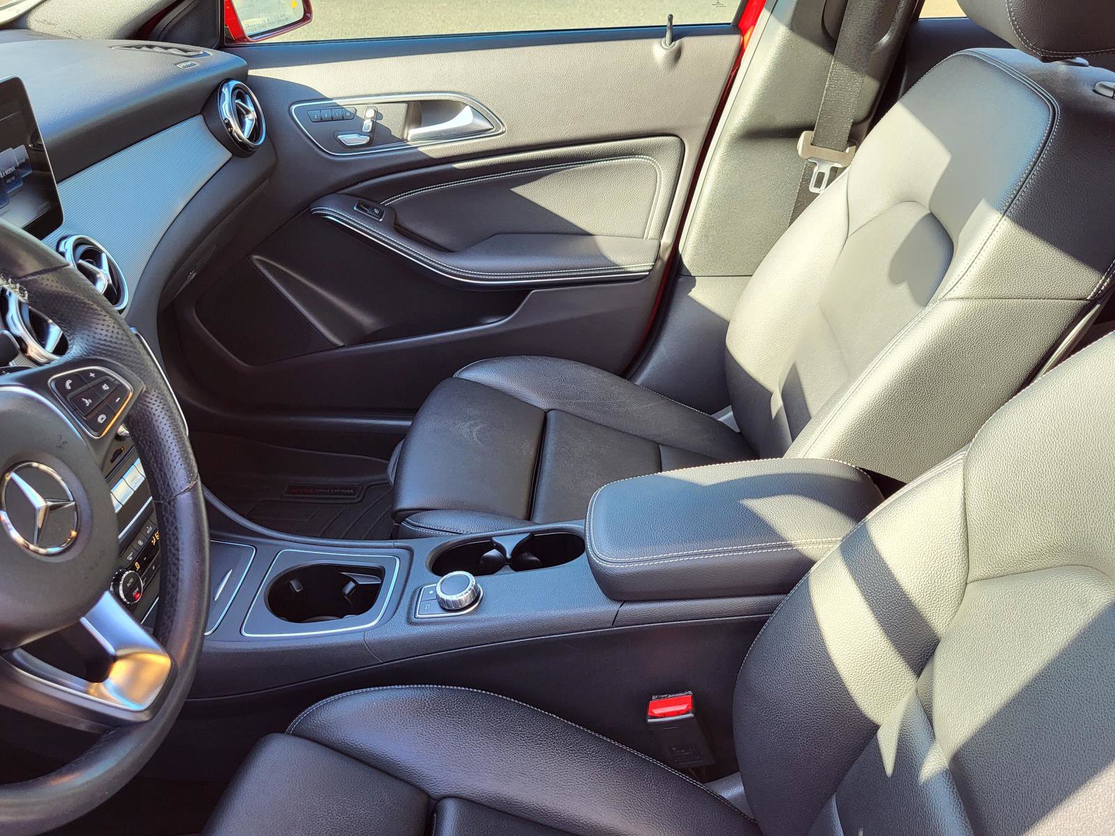 Used 2020 Mercedes-Benz GLA 250 image 30