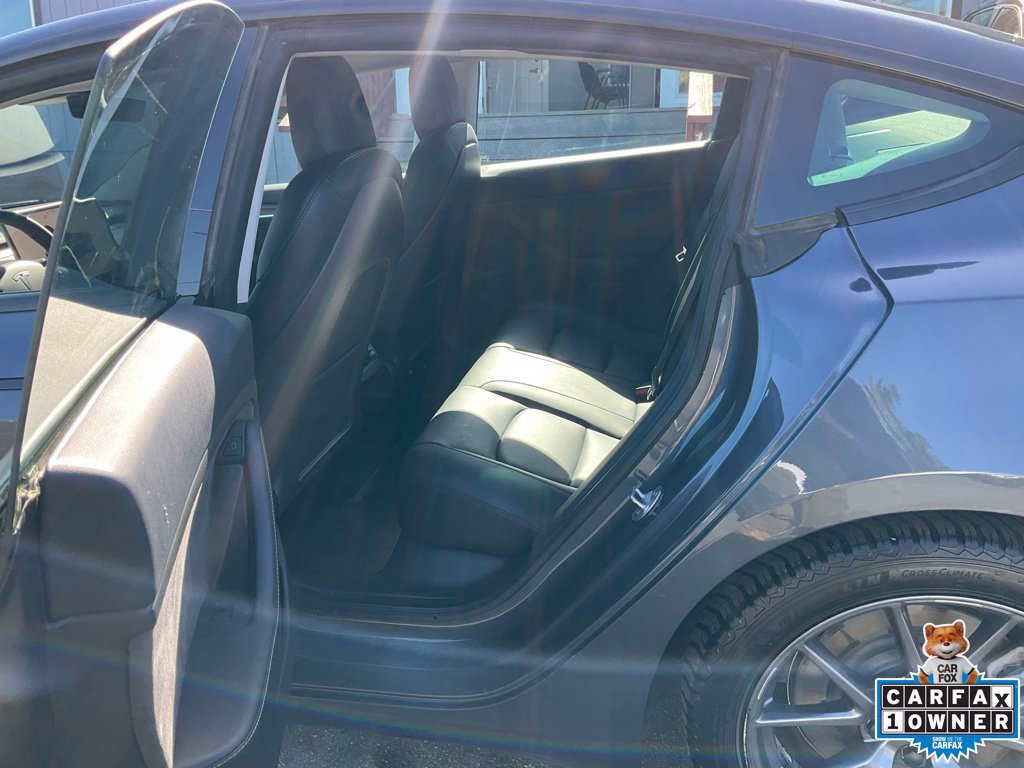 Used 2022 Tesla Model 3 Long Range AWD/4WD image 8