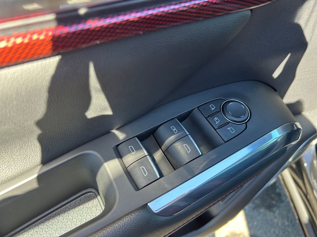 Used 2024 Chevrolet Traverse RS w/ LPO, Floor Liner Package image 23