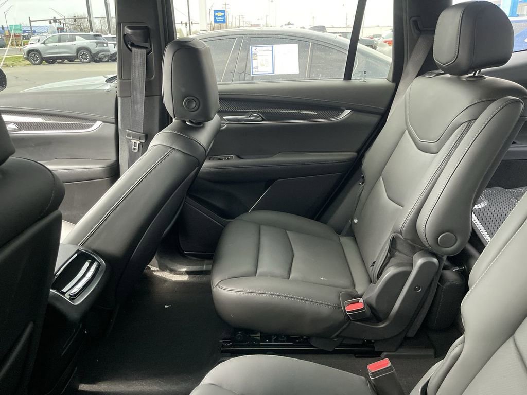 Used 2024 Cadillac XT6 Sport w/ Technology Package image 6