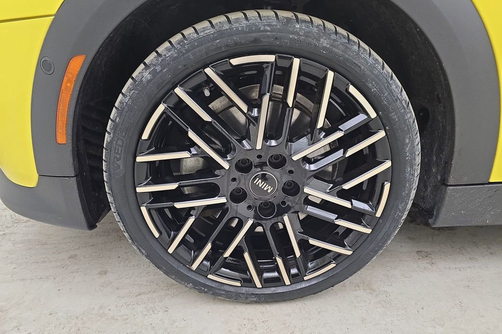 Certified 2025 MINI Cooper S image 11