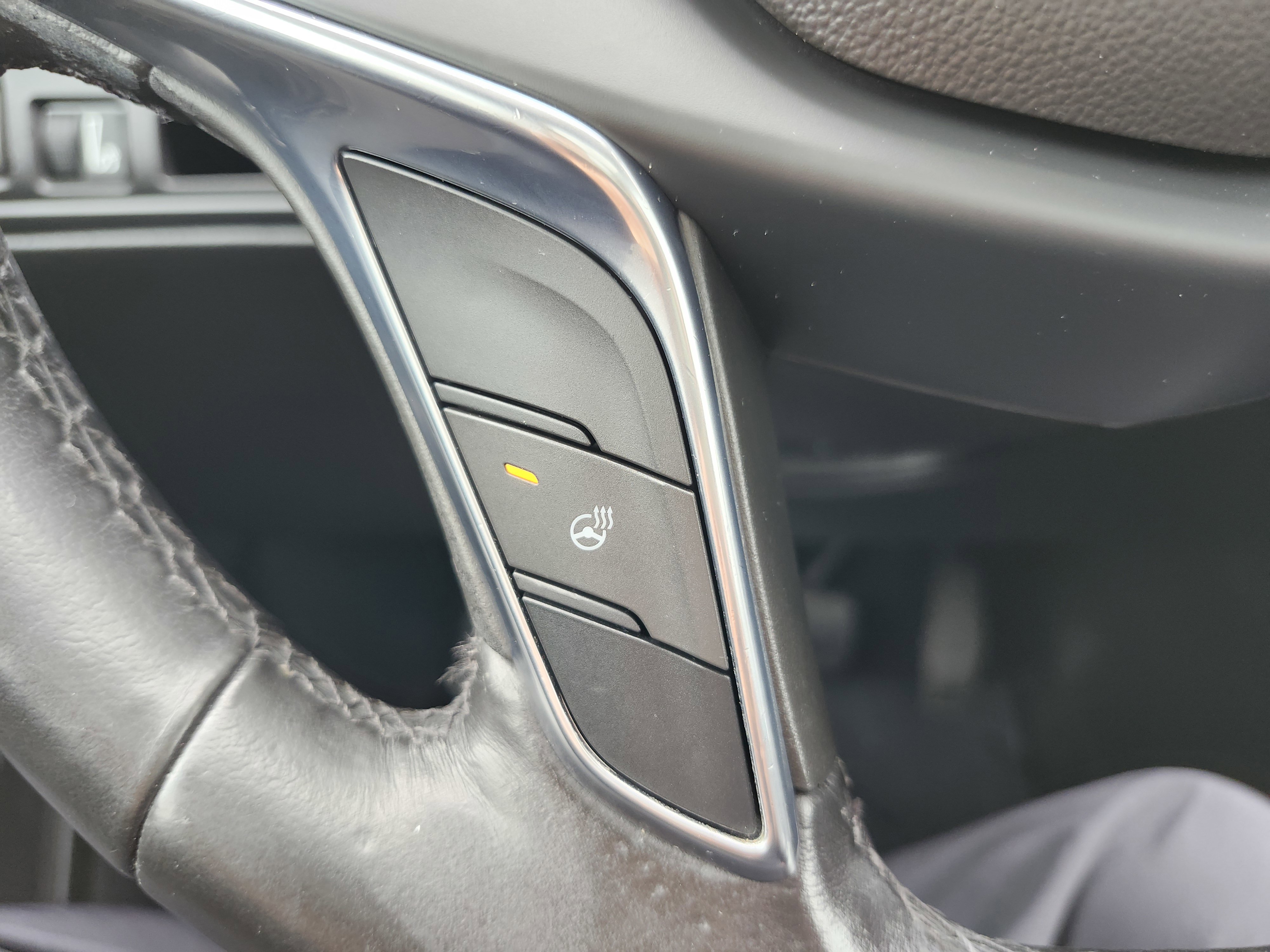 Used 2018 Cadillac XT5 Luxury image 12