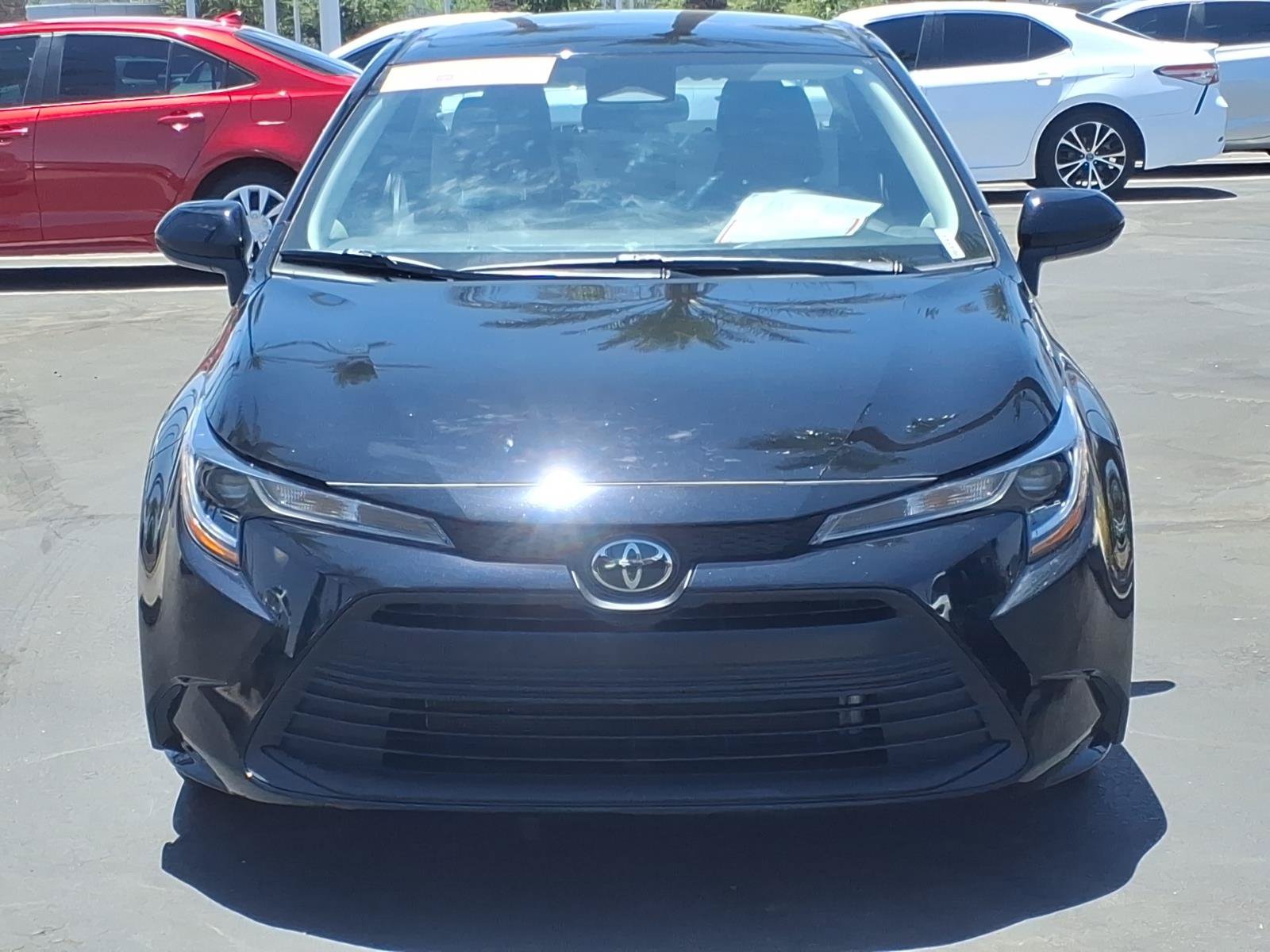 Certified 2025 Toyota Corolla LE FWD image 2