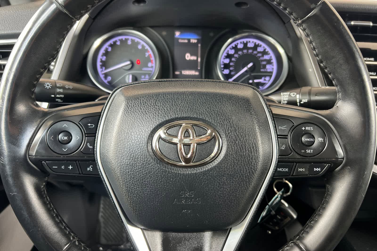 Used 2018 Toyota Camry SE FWD image 22