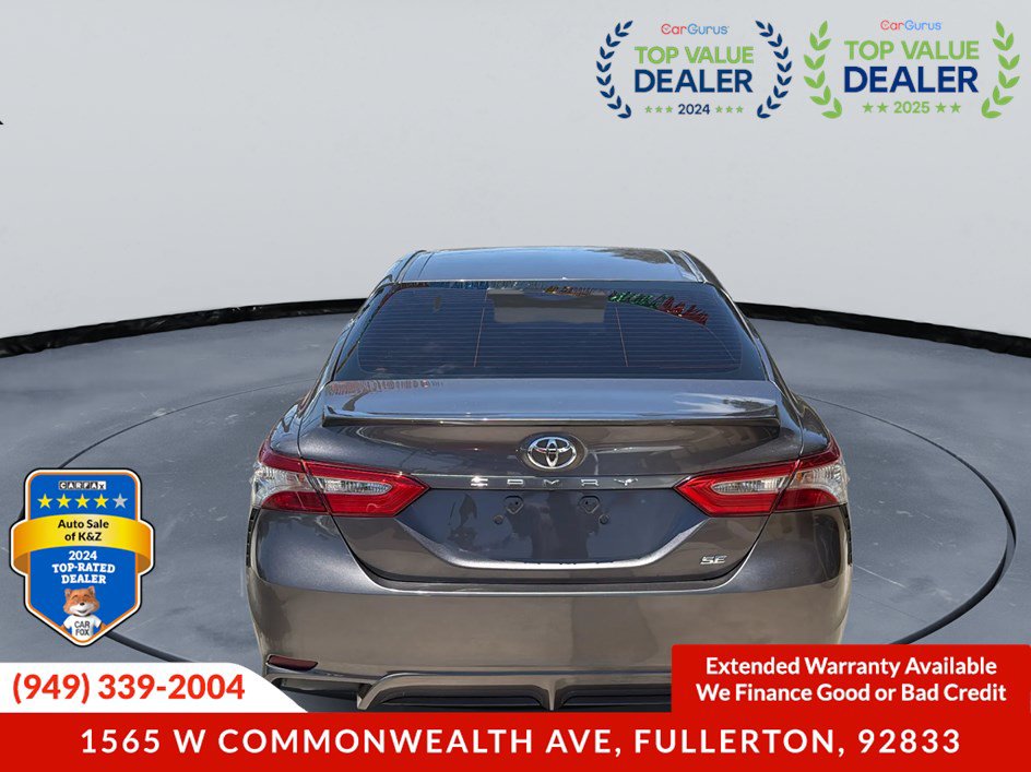 Used 2018 Toyota Camry SE FWD image 3