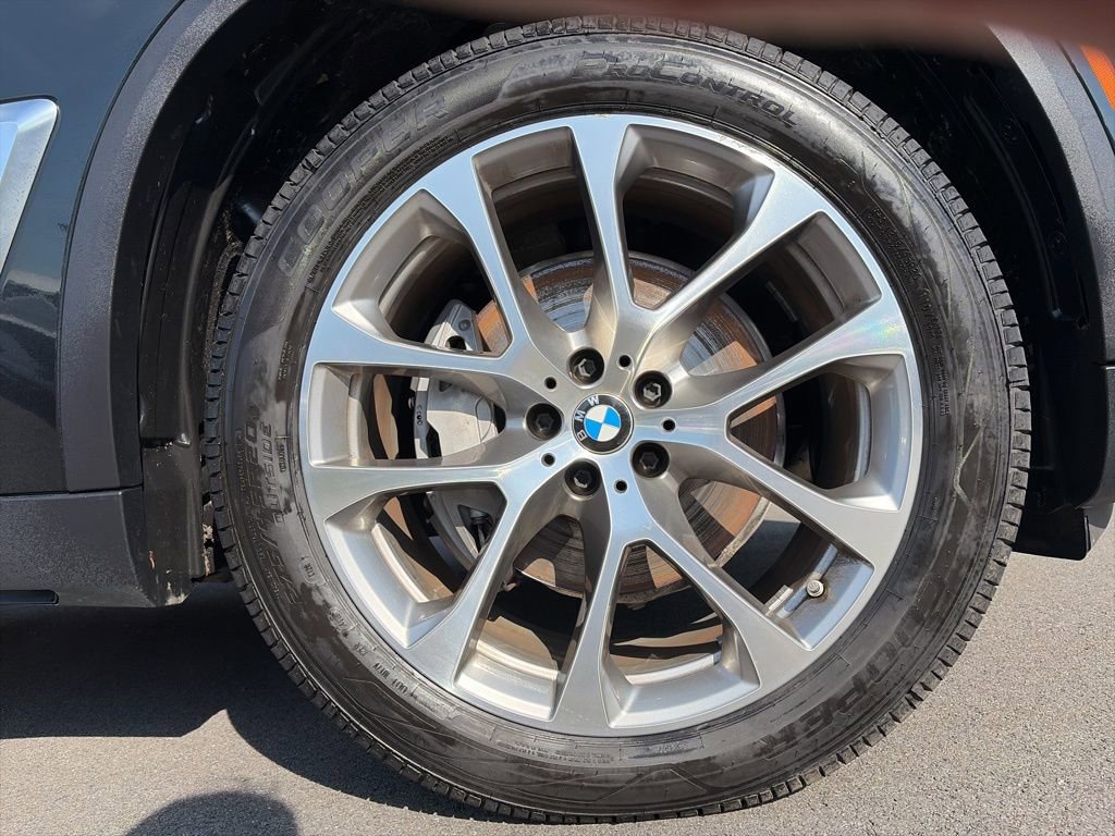 Used 2024 BMW X5 xDrive40i w/ Executive Package image 24
