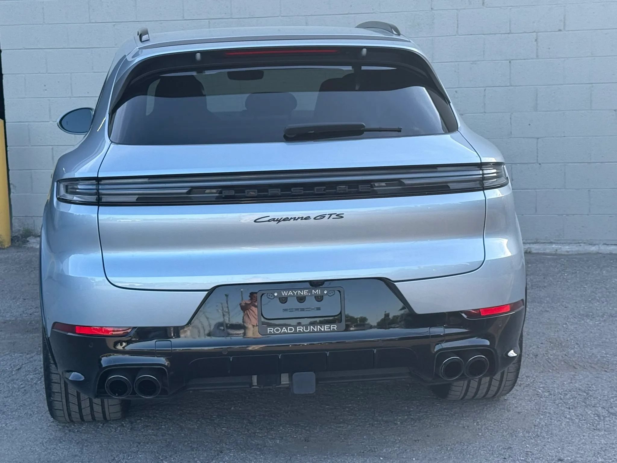 Used 2025 Porsche Cayenne GTS w/ Sport Chrono Package AWD/4WD image 5