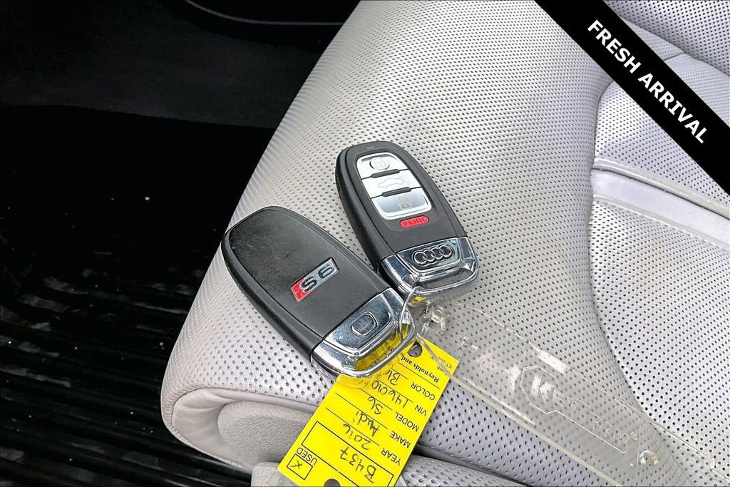 Used 2016 Audi S6 Prestige w/ Prestige Package image 34