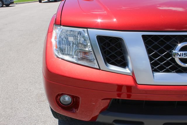 Used 2018 Nissan Frontier Desert Runner RWD image 31