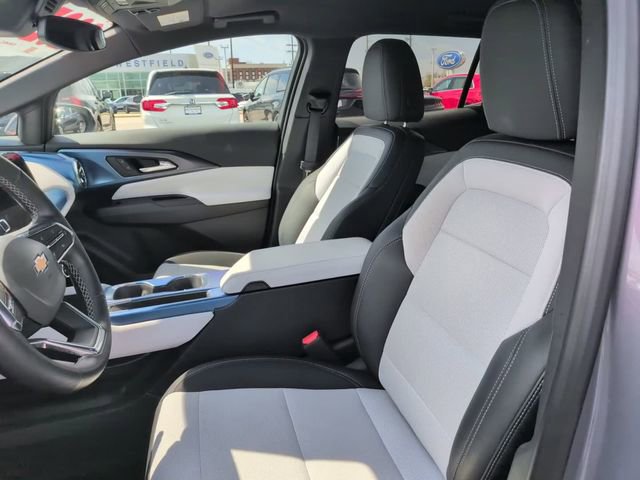 Certified 2025 Chevrolet Equinox EV LT w/ Convenience Package FWD image 16
