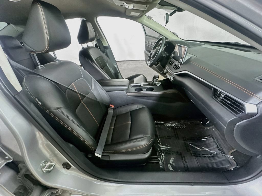 Used 2022 Nissan Altima 2.5 SR FWD image 12