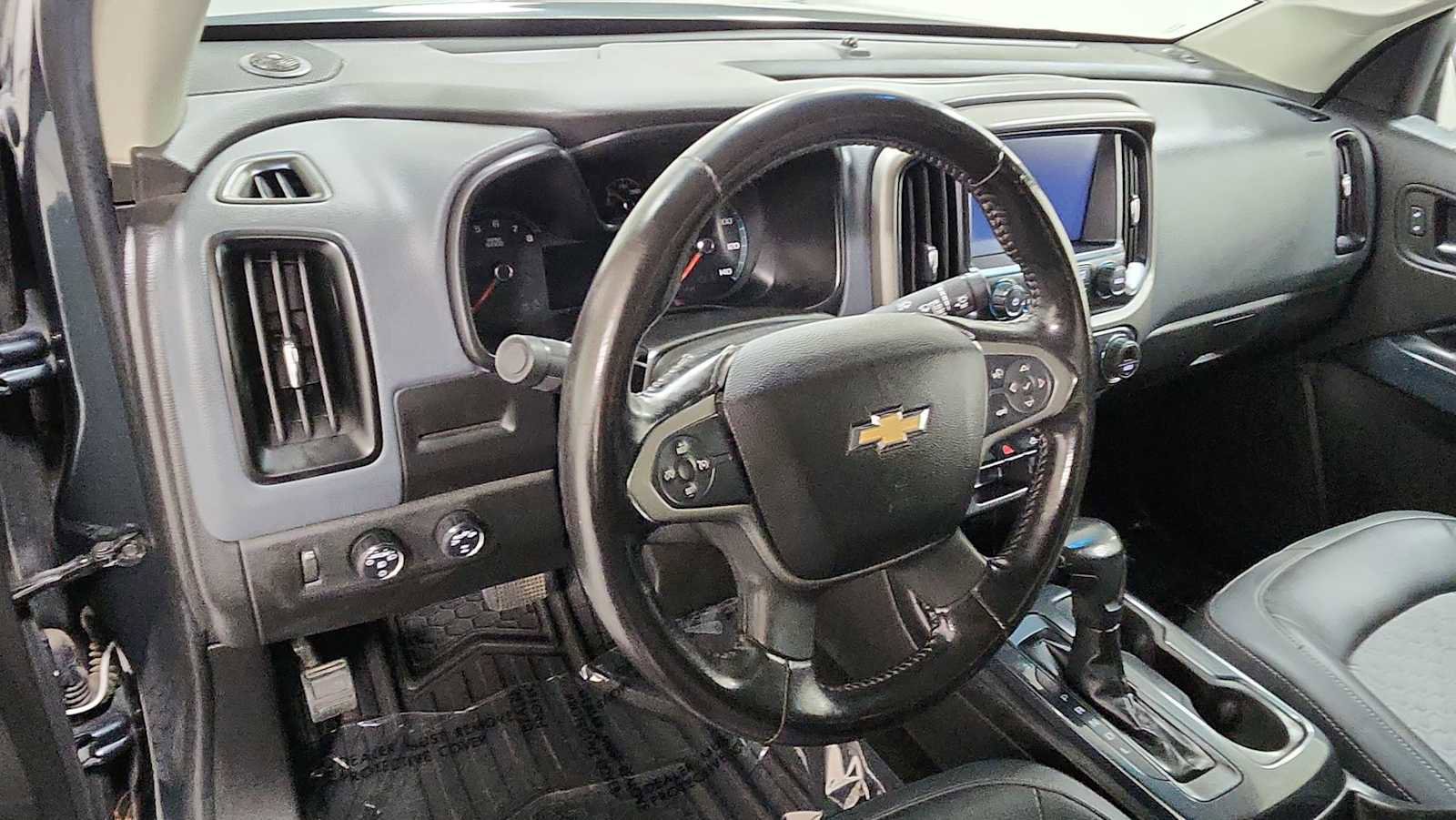 Used 2017 Chevrolet Colorado Z71 image 12