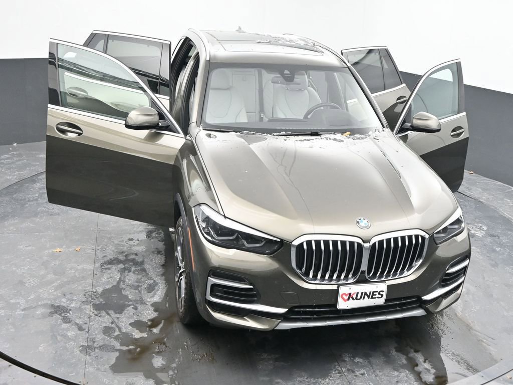 Used 2023 BMW X5 xDrive40i w/ Premium Package image 58